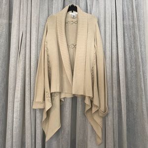Beautiful Jones New York Sport cardigan